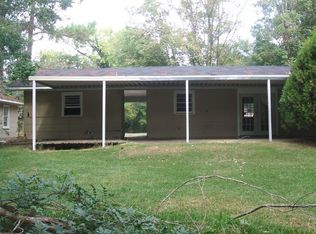 1035 Deryll St, Jackson, MS 39212