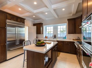 1710 Buckingham Rd, Los Angeles, CA 90019