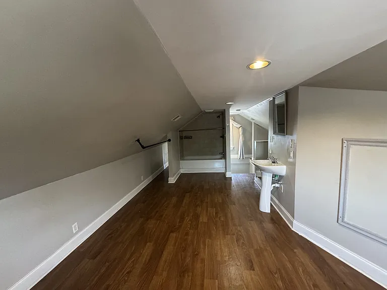 310 Yeardley Ave — Photo 27