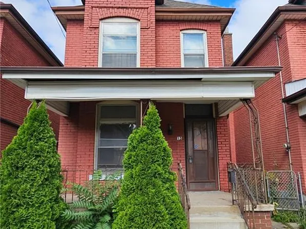 15 Kinrade Ave, Hamilton, ON L8L 6L5