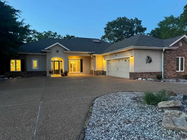 29 Linares Ln, Hot Springs Village, AR 71909