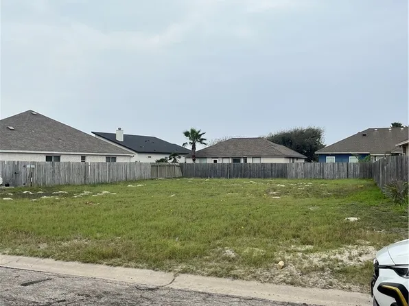 14761 Dasmarinas Dr, Corpus Christi, TX 78418