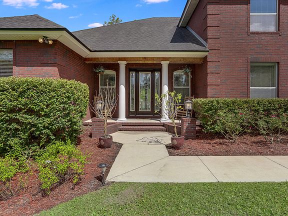 3rd image of 5712 Crosswinds Cir