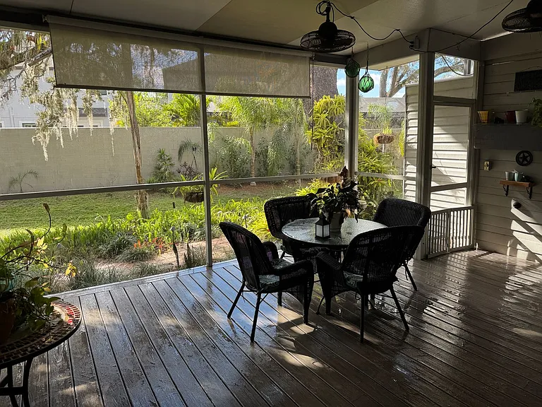 9716 Tiffany Oaks Ln — Photo 3