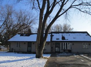 5425 Klinger St SW, Cedar Rapids, IA 52404