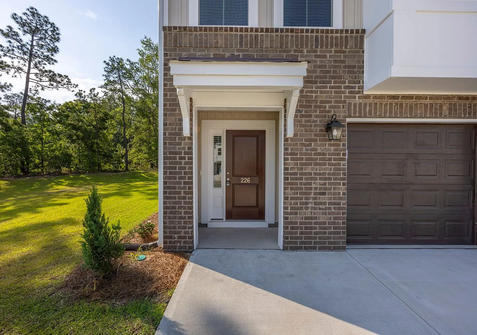 Modern 3 Bedroom In Lexington's Murray Village — Photo 3