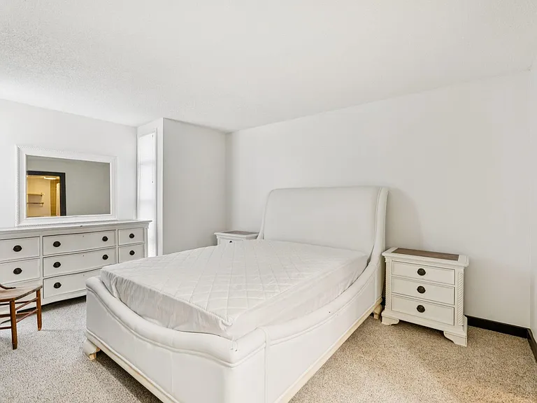 410 W 7th St #244 — Photo 4