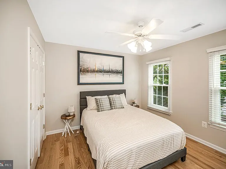 15385 Windsong Ln — Photo 23