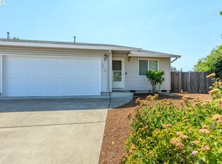 2516 NE Norton Ct, McMinnville, OR 97128