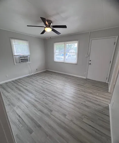 1306 E Michigan Ave #1/2 — Photo 5