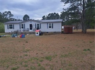 190 Windy Hill Ln, Raeford, NC 28376