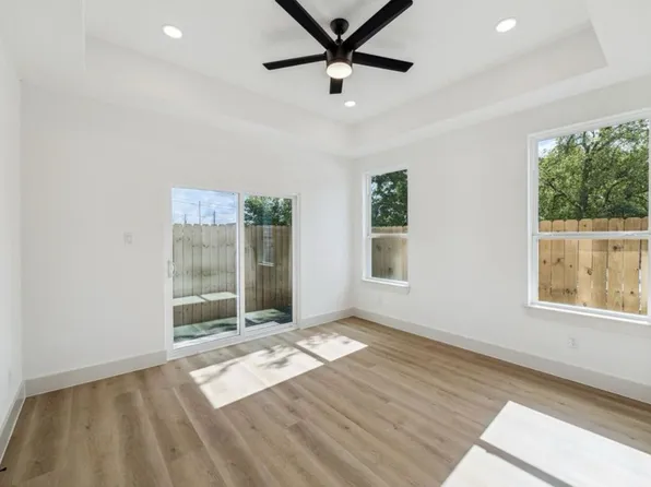 325 Tite St #B, Houston, TX 77029