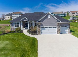 341 S Stone Ridge Dr, Lake Geneva, WI 53147