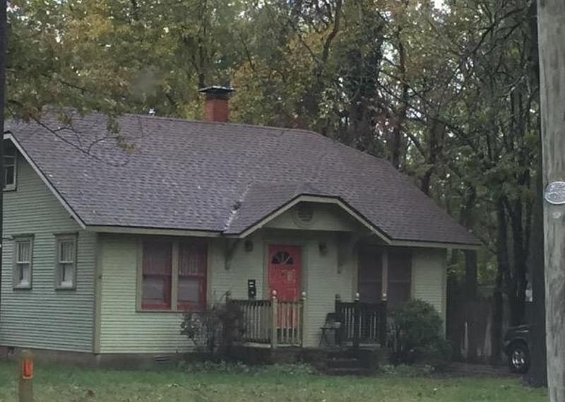 2nd image of 304 N 9th St
