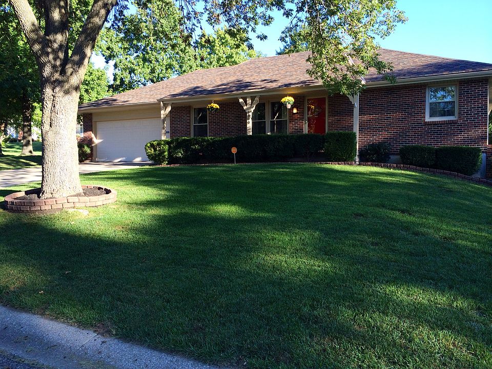 1st image of 1300 E 101st Ter