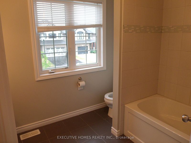Woodstock House for rent - 3 Bedrooms — photo 9