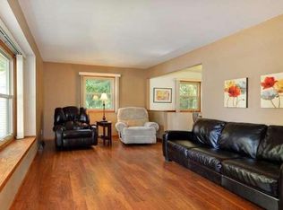 1775 Linden Ct, Grafton, WI 53024