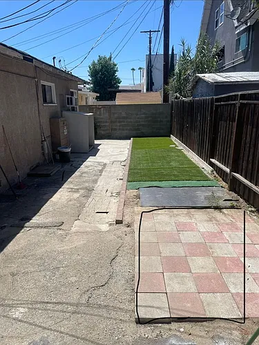 11433 Emelita St Photo 1