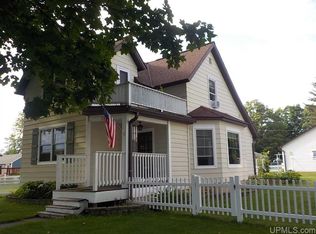 1120 Erie Ave, Crystal Falls, MI 49920