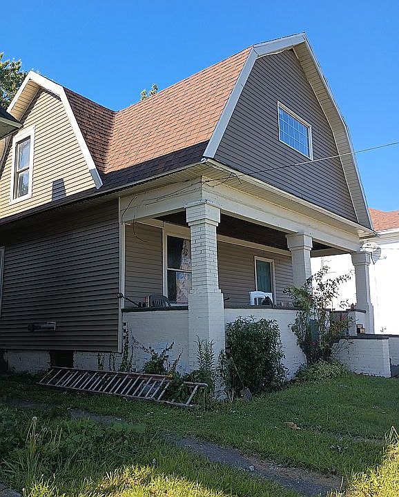 2nd image of 1455 N Ontario St