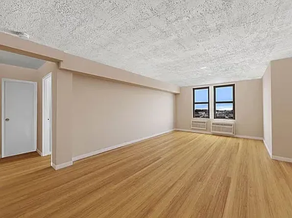 175-44 88th Ave #1V, Jamaica, NY 11432