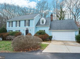 5702 Wooden Hawk Ln, Burke, VA 22015