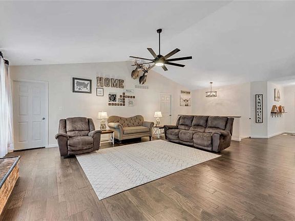 4th image of 10362 Hawks Nest Dr