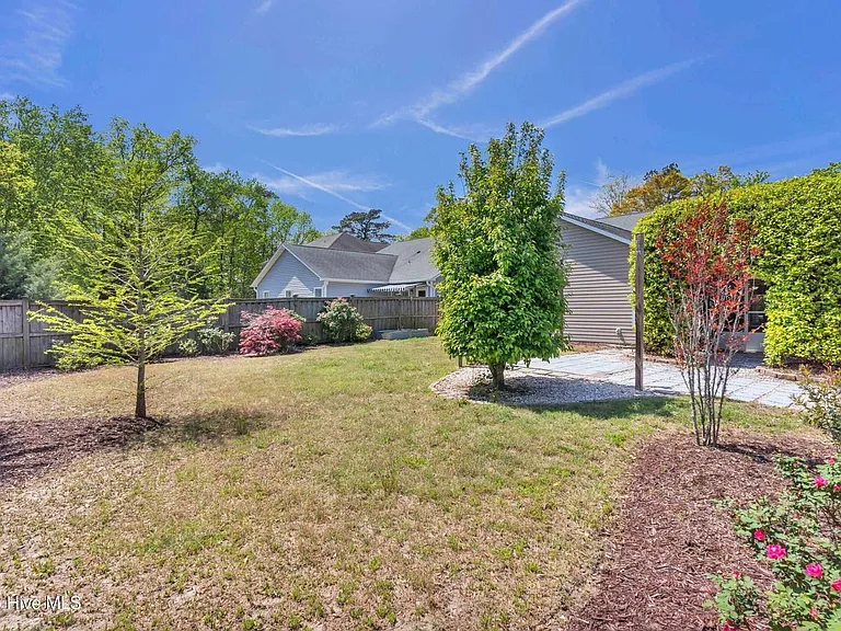 8530 Jadewood Dr — Photo 35