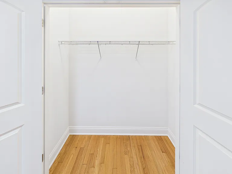 7403 N Hoyne Ave #2 — Photo 17