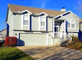 1031 N Troost Ave, Olathe, KS 66061