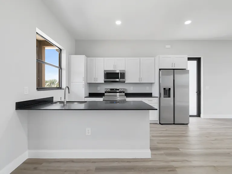 8014 Mangrove Cir — Photo 27