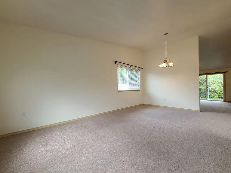 115 Charles St — Photo 4