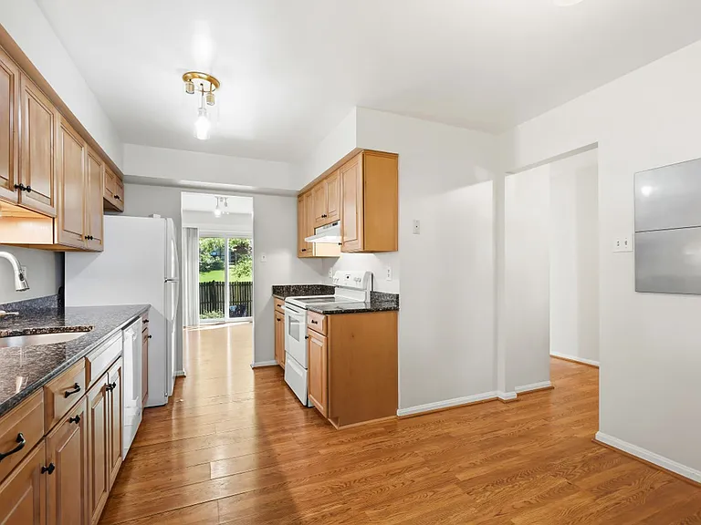 4515 Boastfield Ln — Photo 8