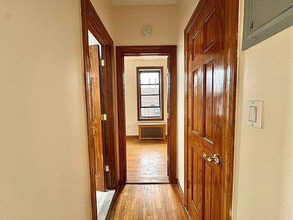 5th image of 23-52 33rd St #D1