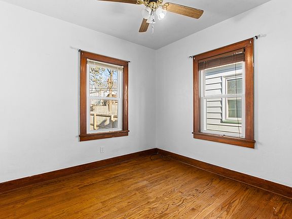 5th image of 1113 E Cox Ave