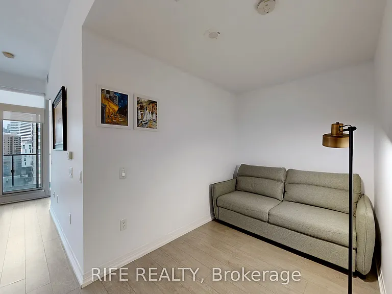251 Jarvis St #830 — Photo 26