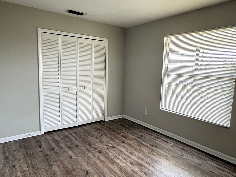 2826 SE Santa Barbara Pl #203 — Photo 5