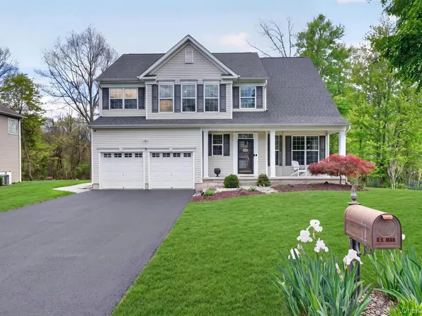 14 Galloway Lane, Walden, NY 12586