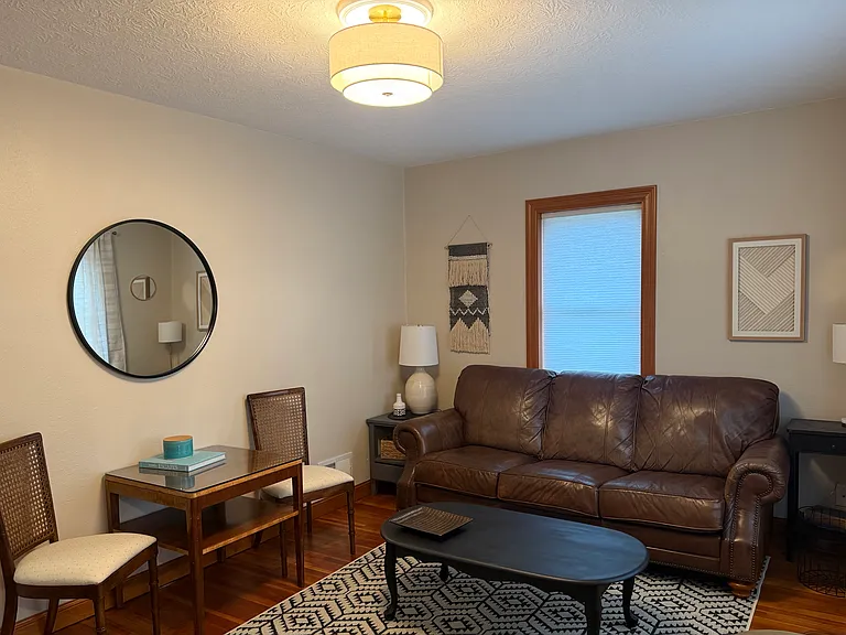 221 E Minnesota St — Photo 7