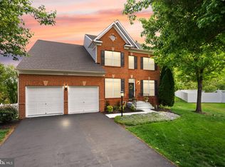 16609 Badger Ct, Dumfries, VA 22026