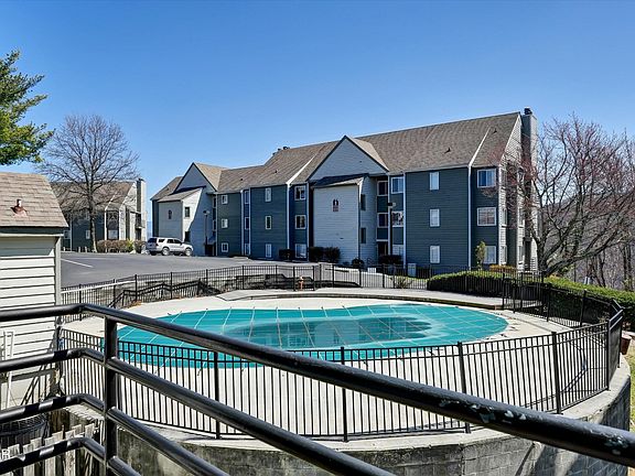 3rd image of 1260 Ski View Dr #3201