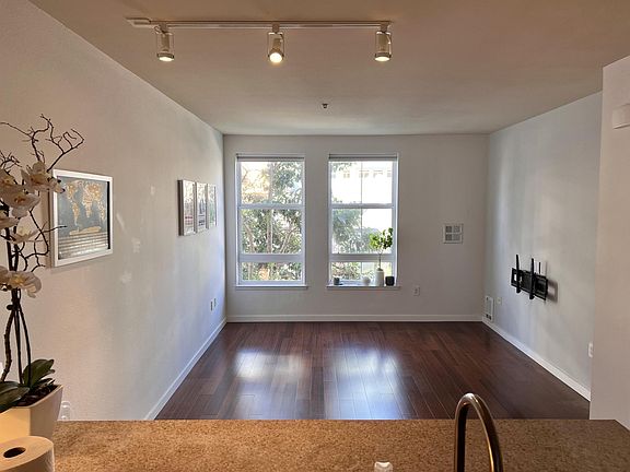 4th image of 821 Folsom St APT 219