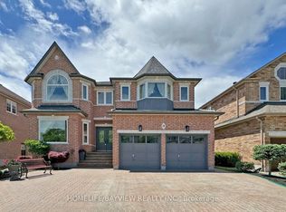 18 Marinucci Ct, Richmond Hill, ON L4C 0M3