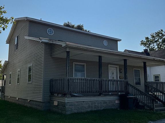 3rd image of 117 N Washington St
