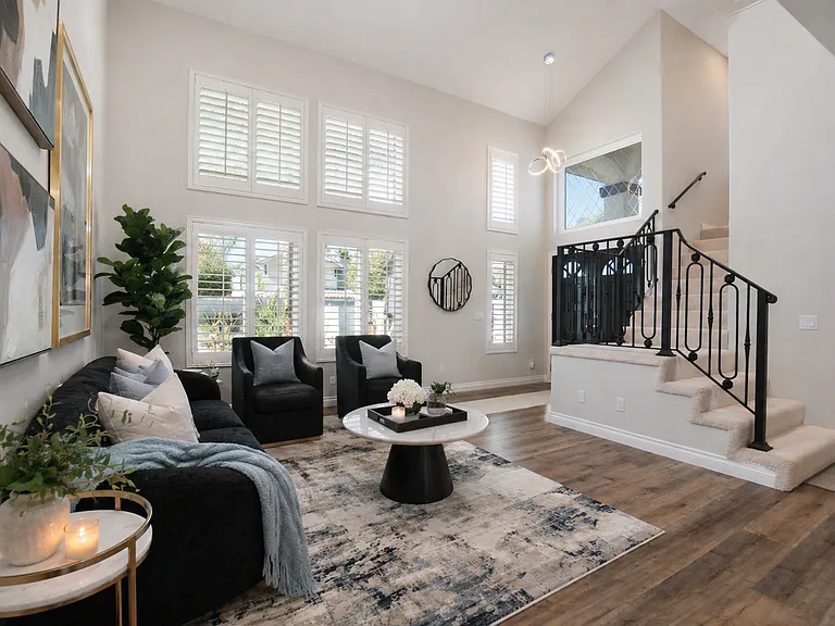 28311 Nicholas Cir — Photo 4
