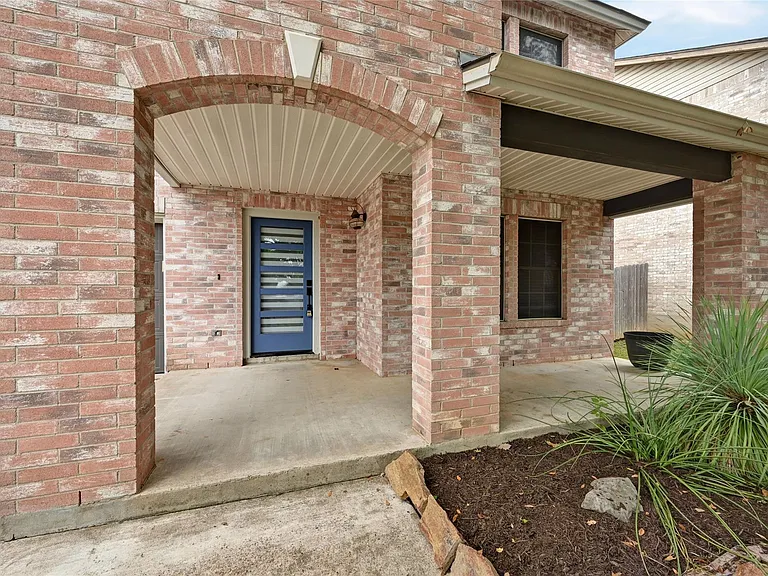 2217 Riker Ridge Trl — Photo 3