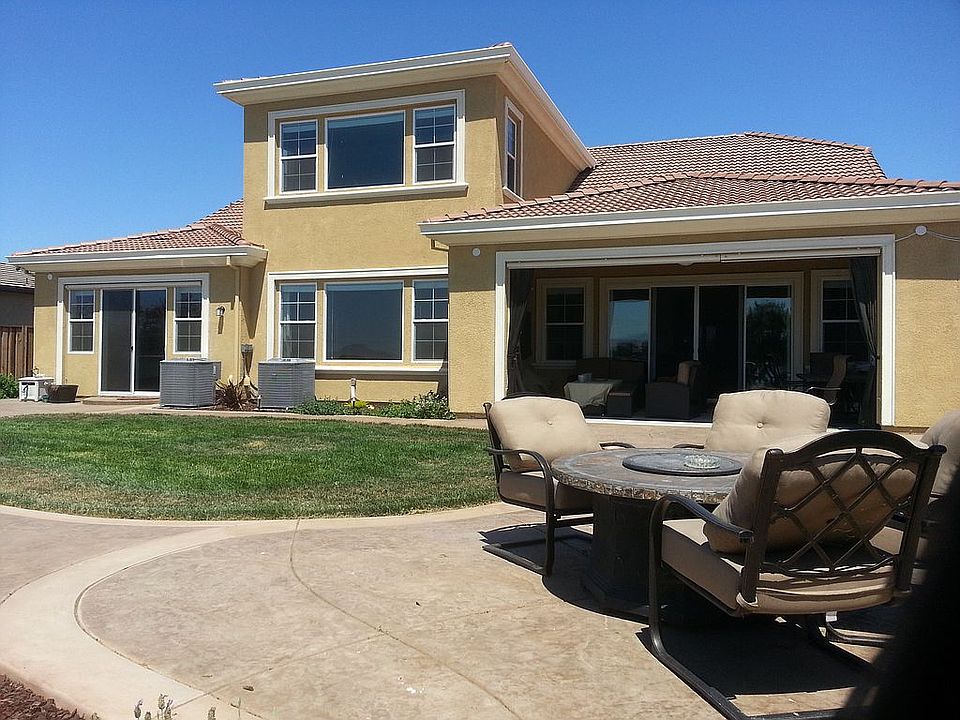 2nd image of 724 Kineo Ct