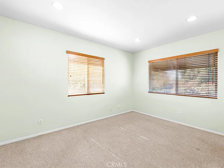 1231 E Mayfair Ave — Photo 35