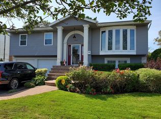 782 Vivian Ct, Baldwin, NY 11510