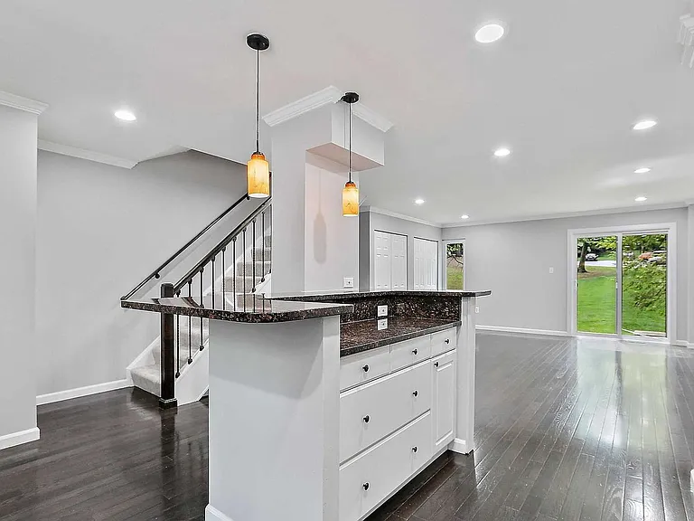 7008 Sherwood Rd #36 — Photo 10